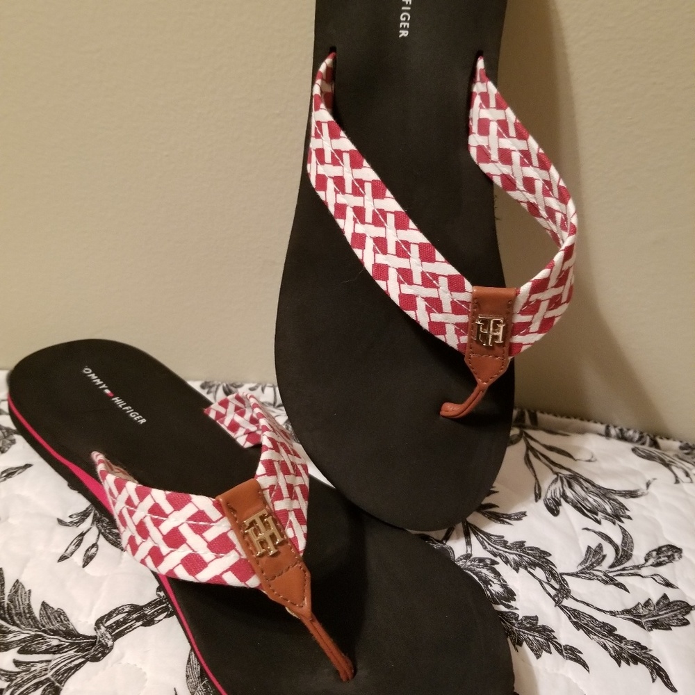 Tommy Hilfiger flip flops